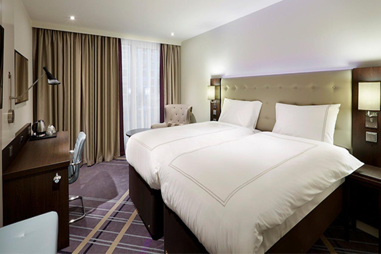 Holiday Inn Express Stuttgart Airport, An Ihg Hotel 라인펠덴에흐터딘겐 외부 사진
