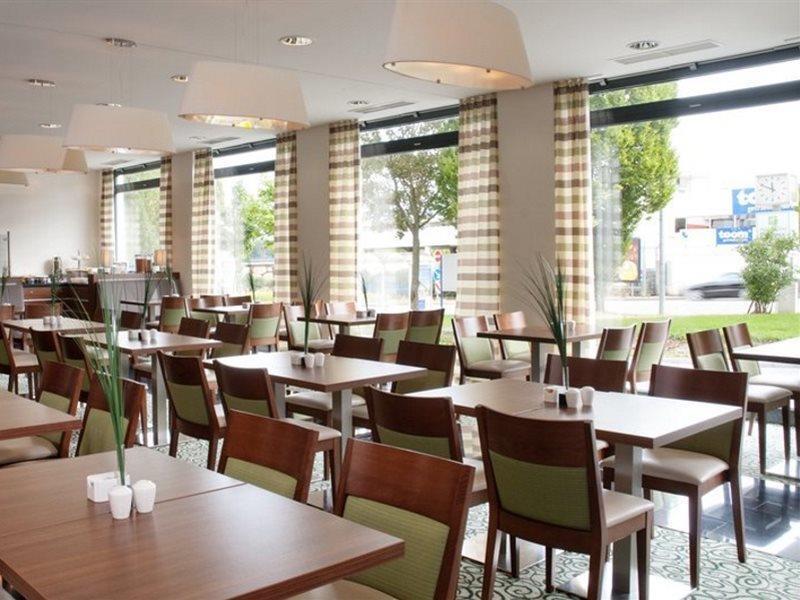 Holiday Inn Express Stuttgart Airport, An Ihg Hotel 라인펠덴에흐터딘겐 외부 사진