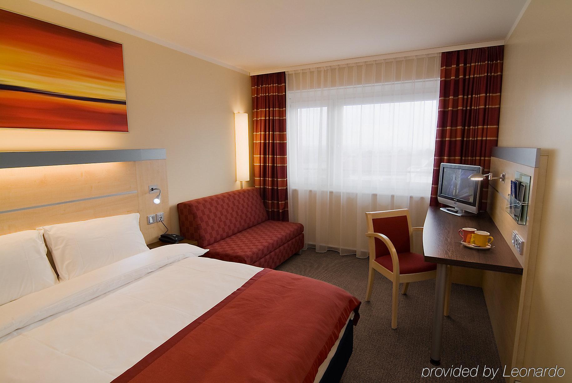 Holiday Inn Express Stuttgart Airport, An Ihg Hotel 라인펠덴에흐터딘겐 외부 사진