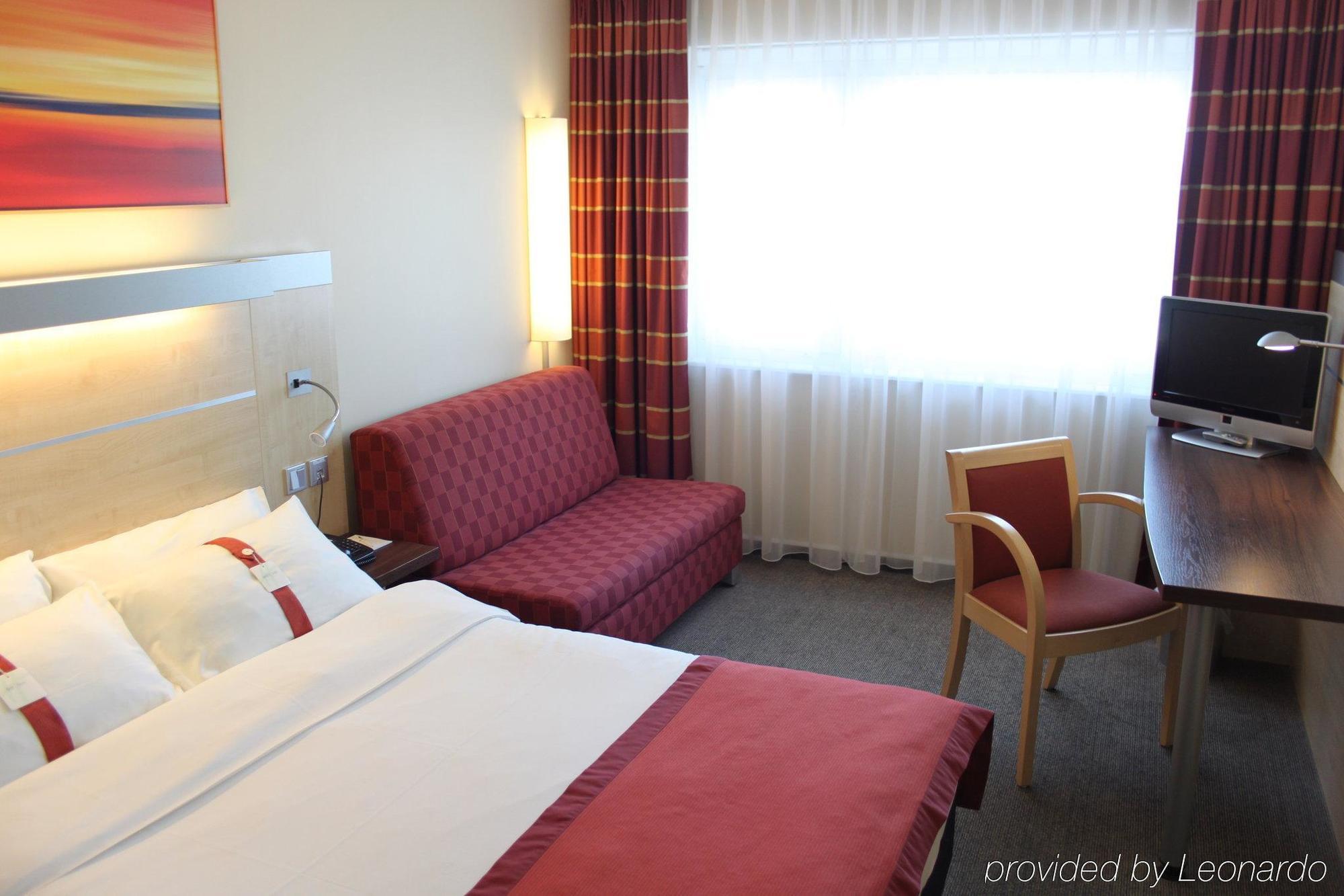 Holiday Inn Express Stuttgart Airport, An Ihg Hotel 라인펠덴에흐터딘겐 외부 사진