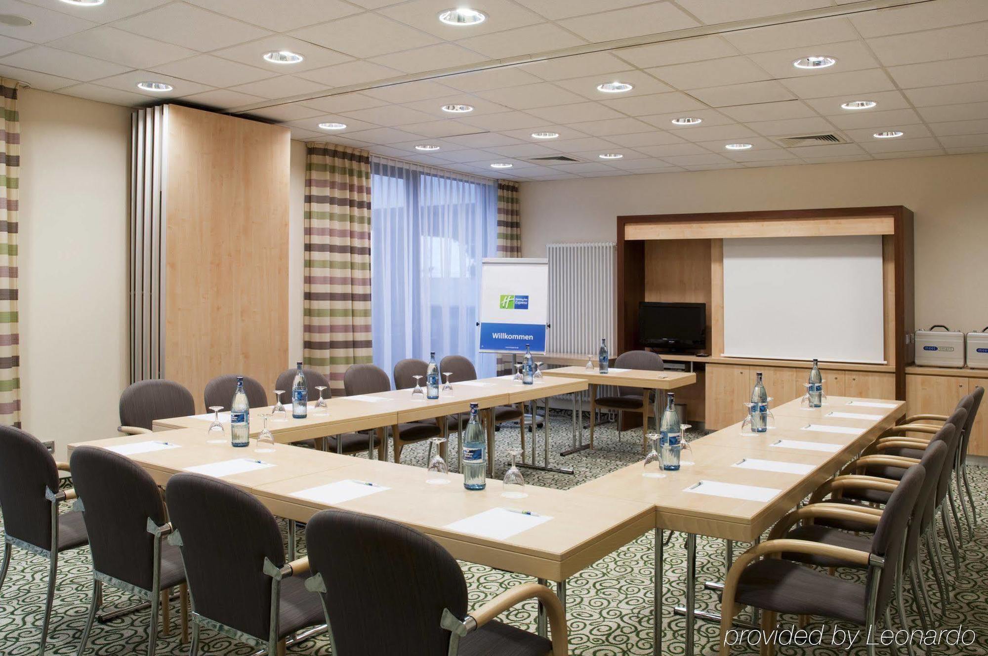 Holiday Inn Express Stuttgart Airport, An Ihg Hotel 라인펠덴에흐터딘겐 외부 사진