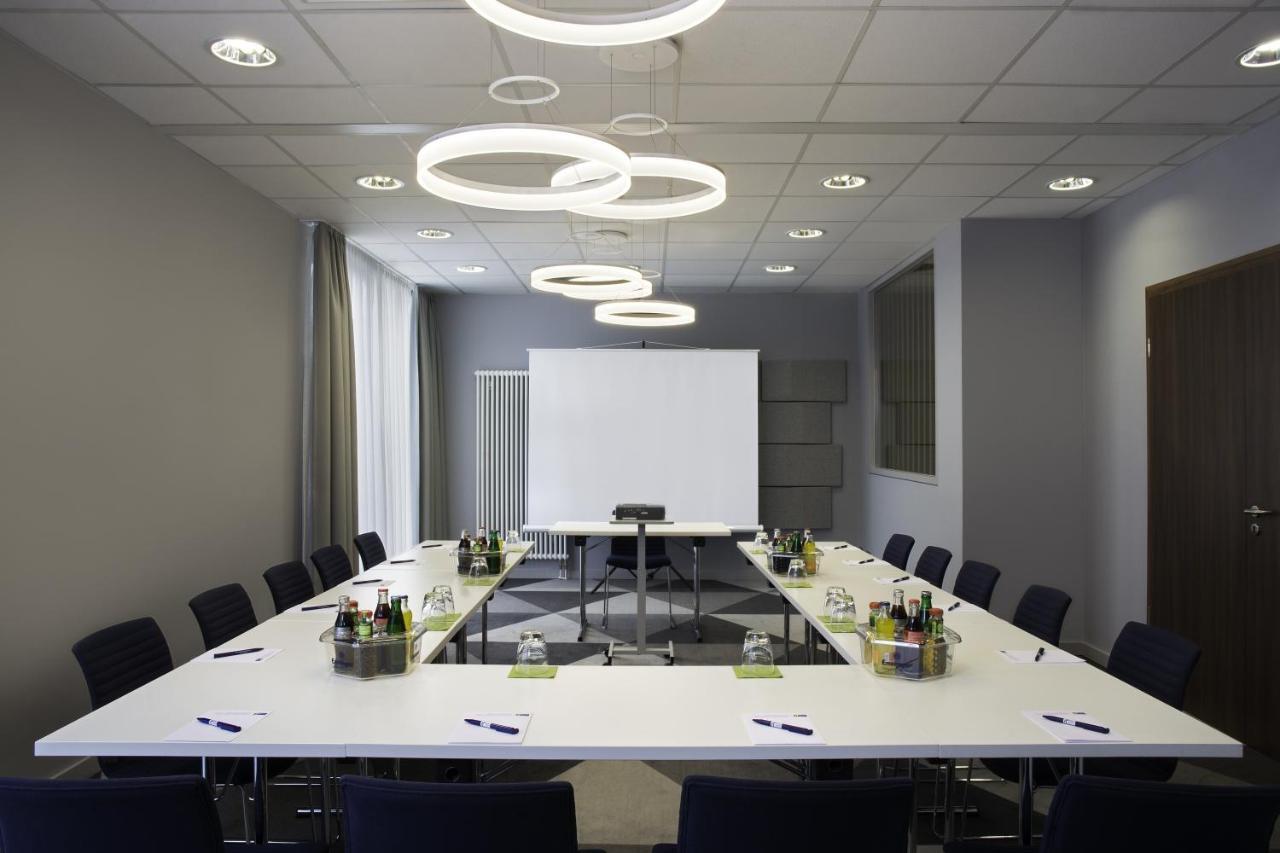 Holiday Inn Express Stuttgart Airport, An Ihg Hotel 라인펠덴에흐터딘겐 외부 사진