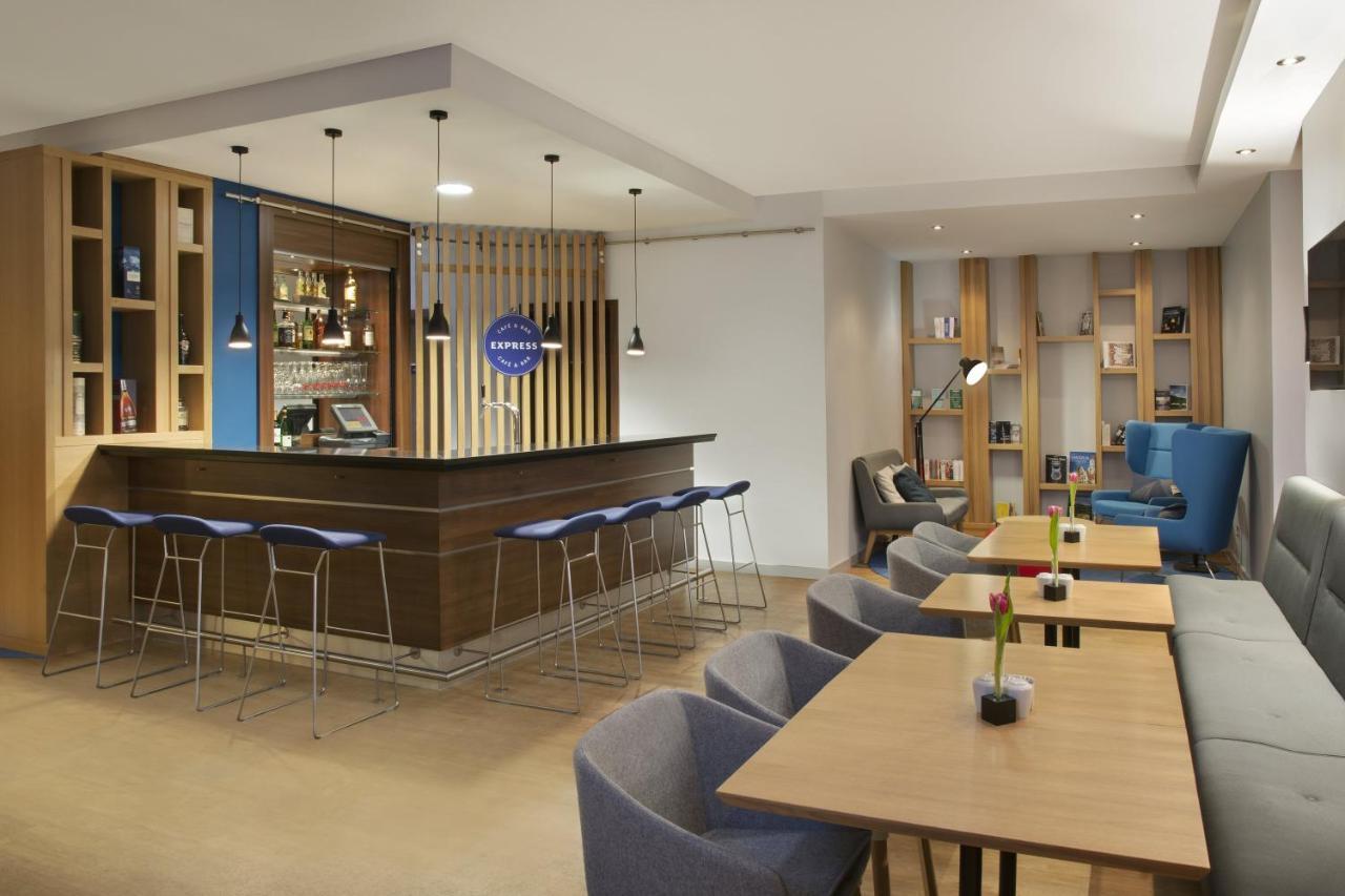 Holiday Inn Express Stuttgart Airport, An Ihg Hotel 라인펠덴에흐터딘겐 외부 사진