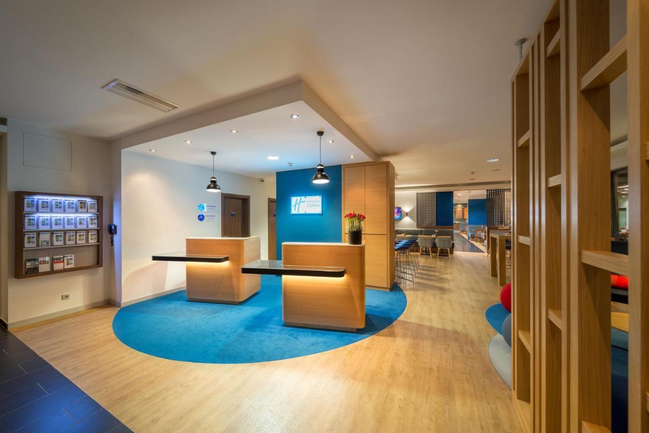 Holiday Inn Express Stuttgart Airport, An Ihg Hotel 라인펠덴에흐터딘겐 외부 사진