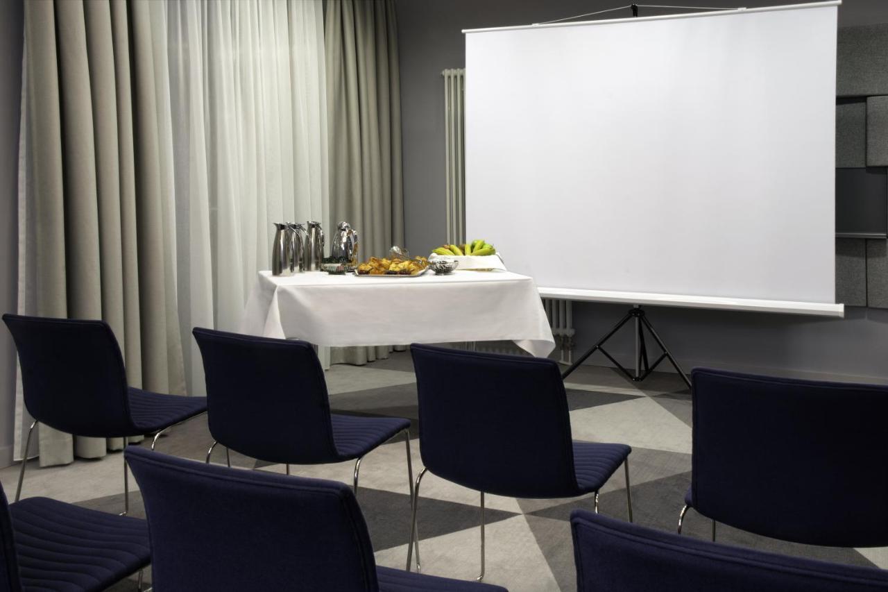 Holiday Inn Express Stuttgart Airport, An Ihg Hotel 라인펠덴에흐터딘겐 외부 사진
