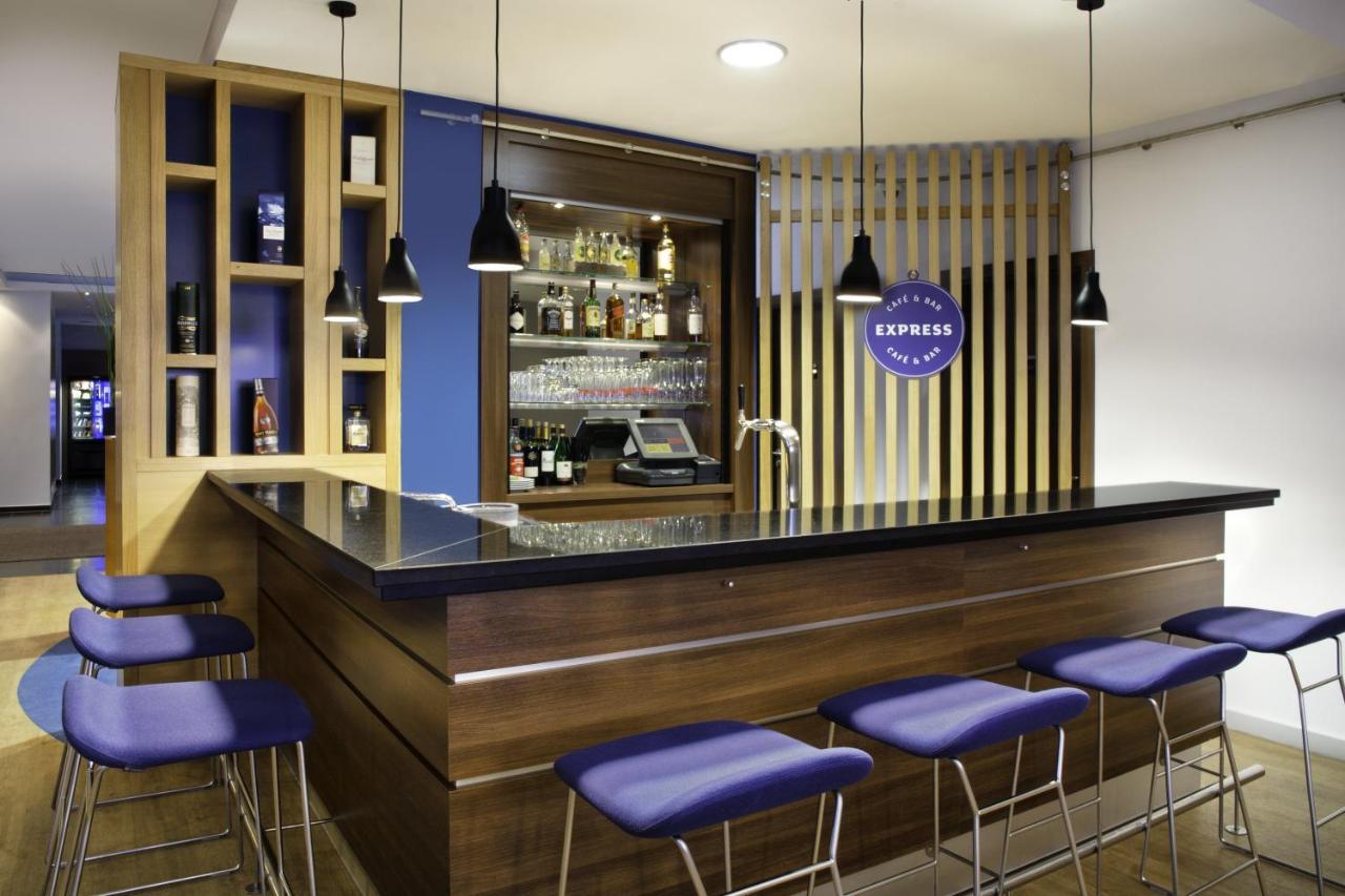 Holiday Inn Express Stuttgart Airport, An Ihg Hotel 라인펠덴에흐터딘겐 외부 사진