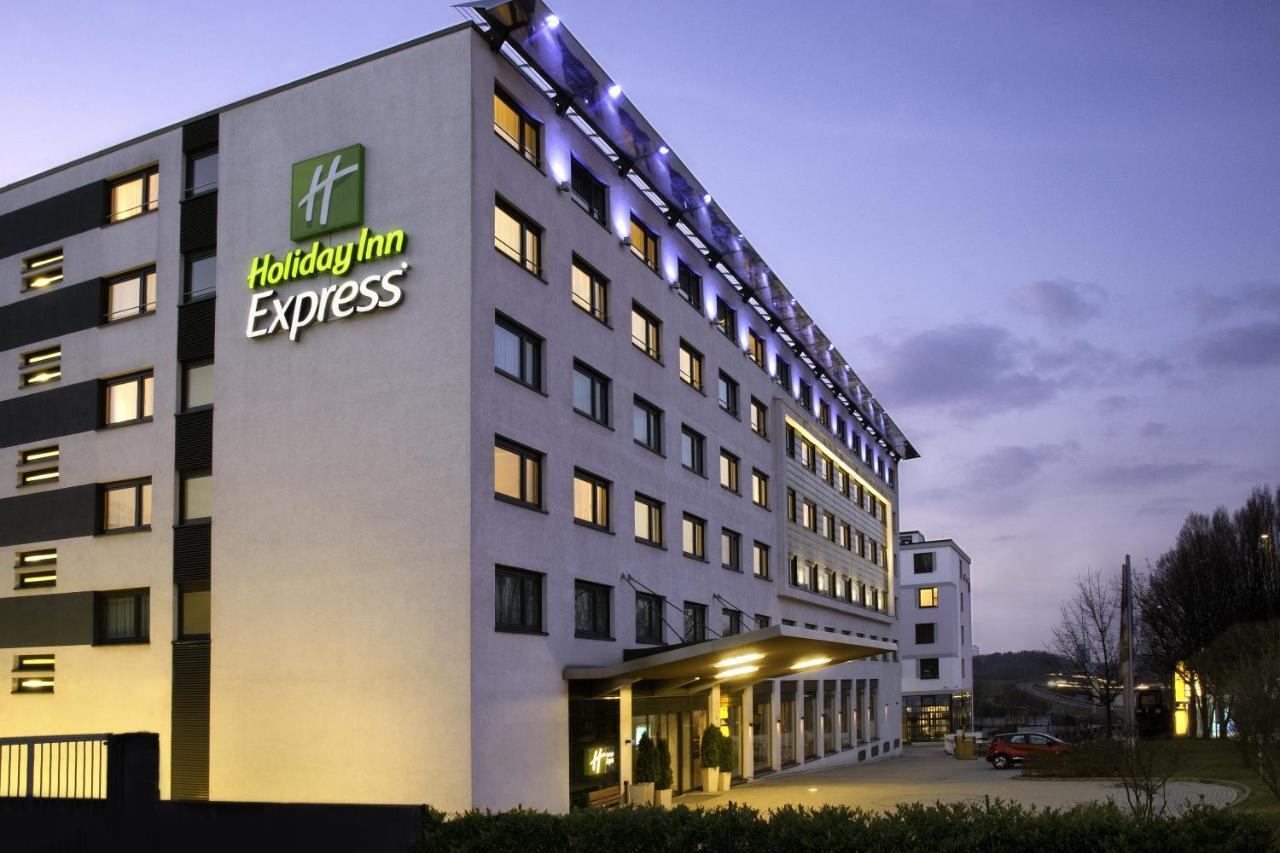 Holiday Inn Express Stuttgart Airport, An Ihg Hotel 라인펠덴에흐터딘겐 외부 사진